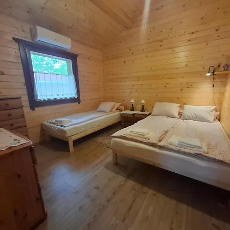 Nyaraló Fakucko Vendeghaz *