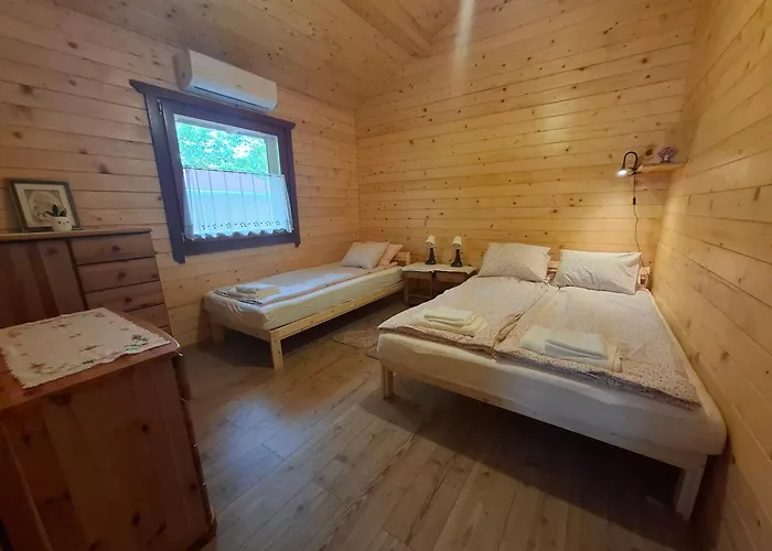 Fakucko Vendeghaz * Balatongyörök